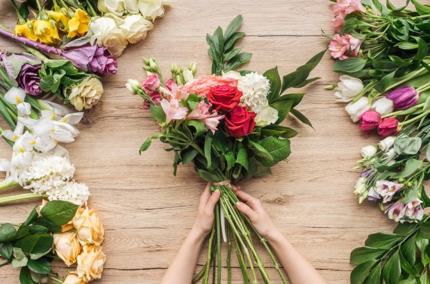 A Guide to Understanding Hand Bouquet Designs and Events