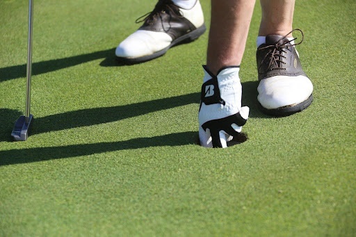 Master Your Short Game: The Best Golf Training Aids For Chipping And Putting