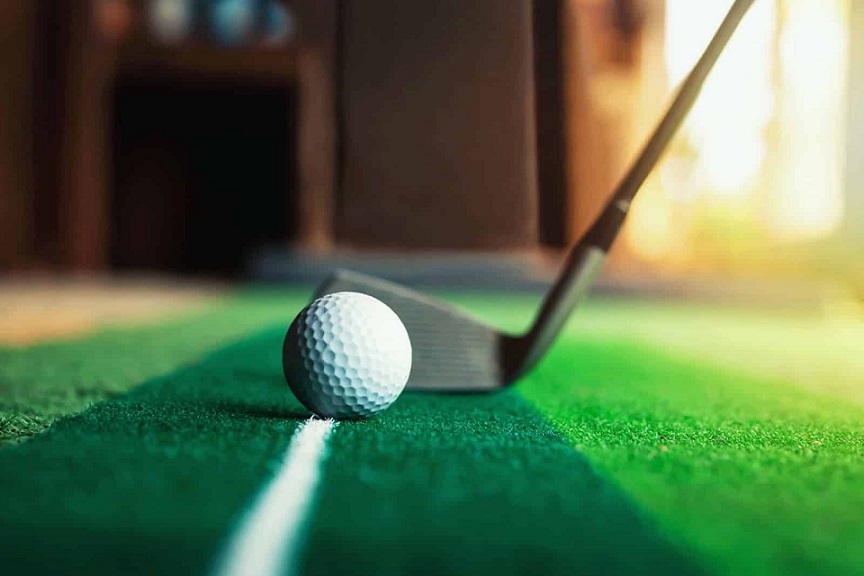 Artificial Putting Green: 6 Advantages That Golfers Love